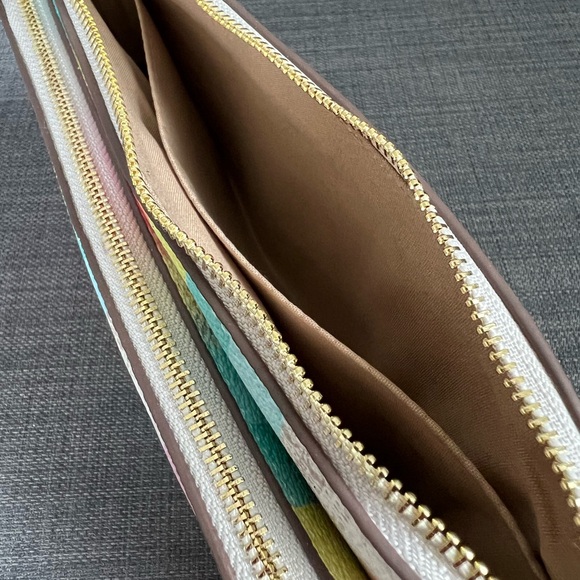 NWT NANETTE LEPORE DABLE ZIP WRISTLET ORGANIZER CASE - Picture 3 of 8